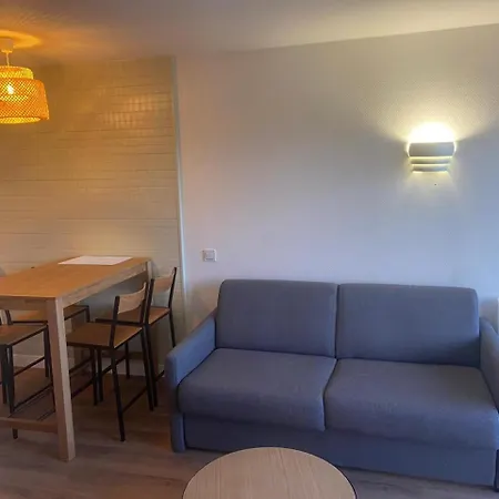 Renoves Vue Golf דירה