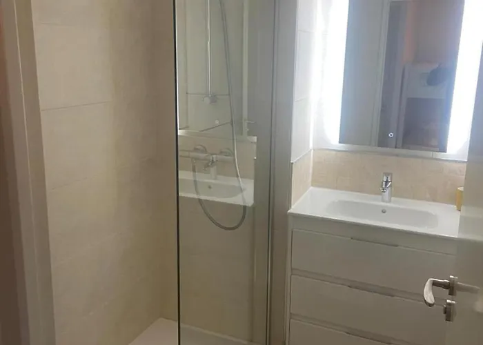 Renoves Vue Golf アパート *